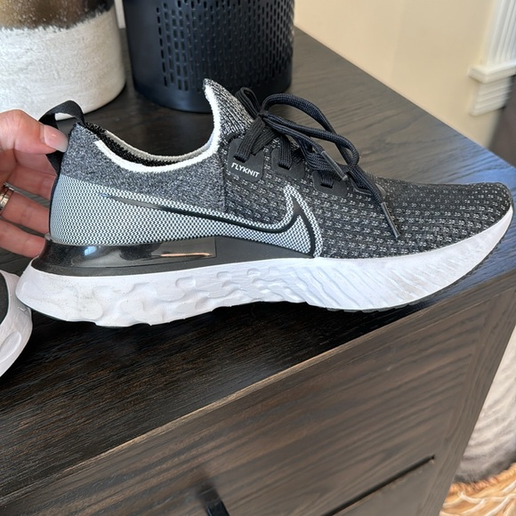 Nike React Infinity Run - Picture 4 of 9